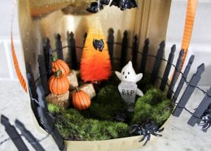 DIY Halloween Diorama