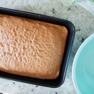cooling cake