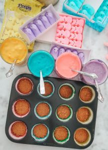 preparing the mini cheesecakes