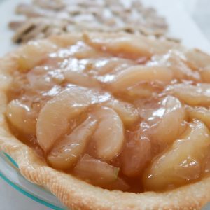 apple pie filling for 3 ingredient cinnamon roll apple pie