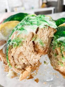 an easy homemade cinnamon king cake recipe
