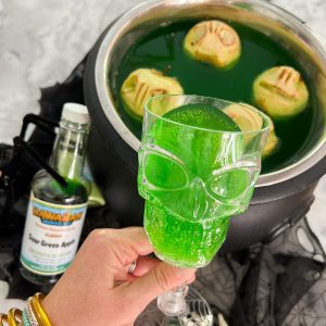 Simple Shrunken Head Witches Brew with Hawaiian Shaved Ice Flavor